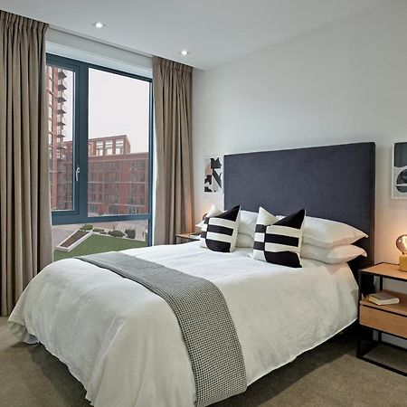 Manchester Media City By Charles Hope Buitenkant foto