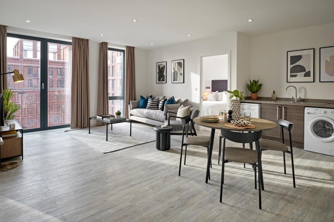 Manchester Media City By Charles Hope Buitenkant foto